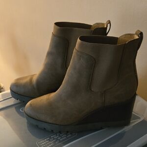 Women's Wedge Ankle Boots - Brown 11W